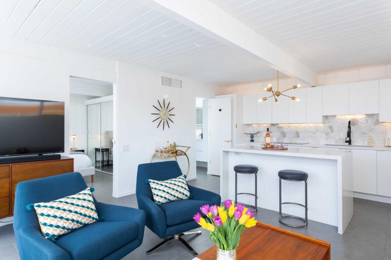 Mid-Century Palm Springs Bungalow With Patio! Exterior foto